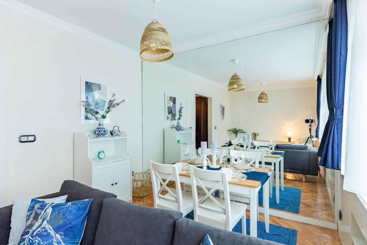 Flat With Excellent Location In Tesvikiye, Sisli Apartamento Estambul Exterior foto